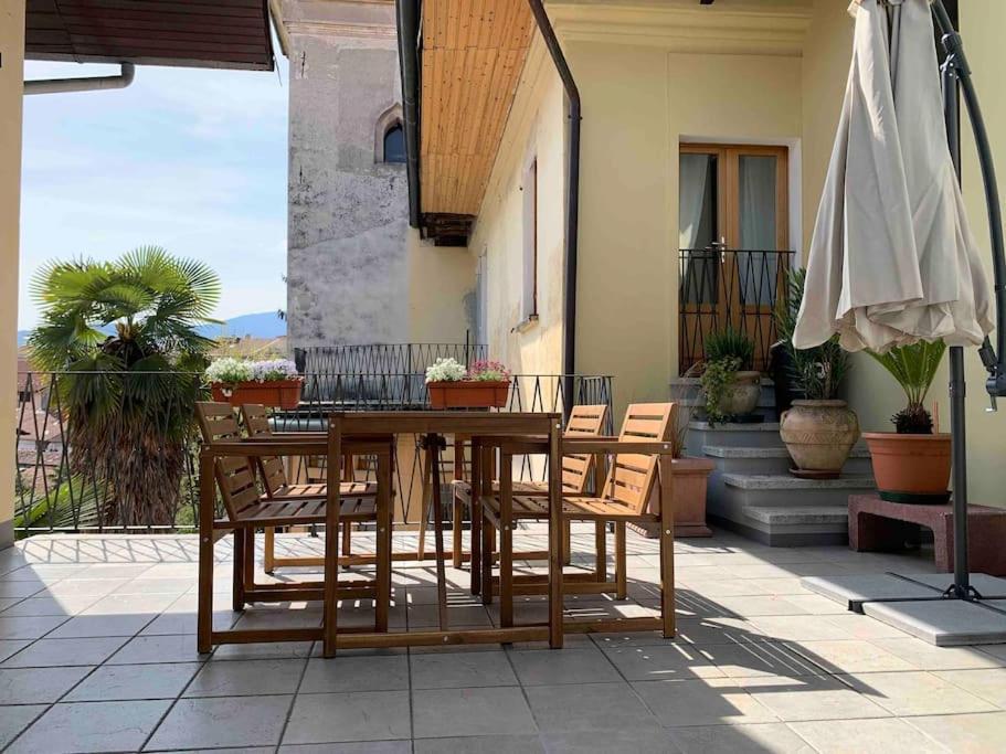 La Dolce Vita Apartment Intra Exterior photo